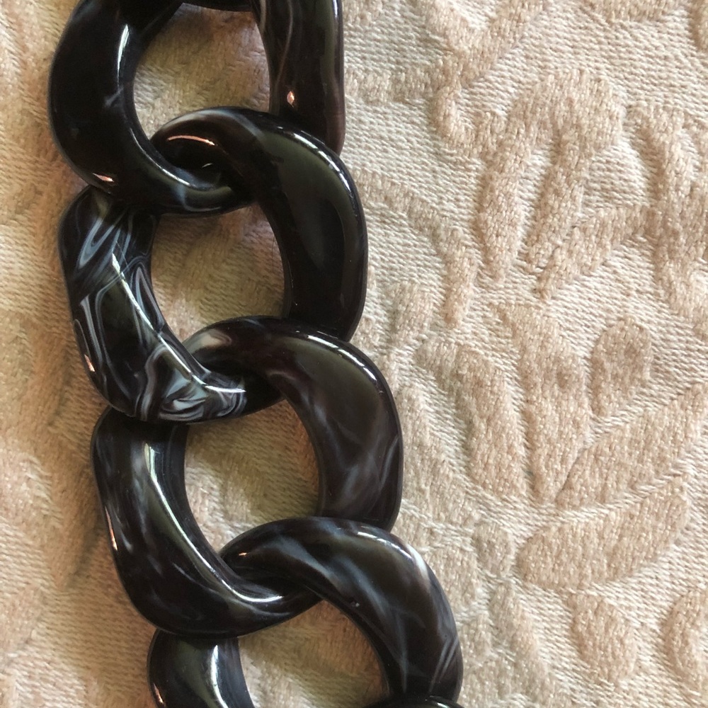 Necklace - Picture 2 of 5